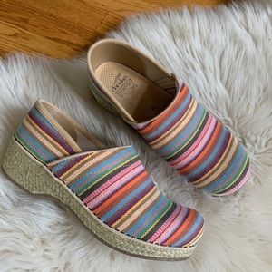 Dansko vegan woven espadrille clogs comfort 39